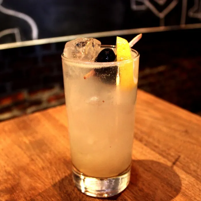 Gin and Soda Collins